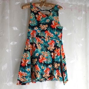 PINK Victoria's Secret Hawaiian Floral Dress, Size Medium
